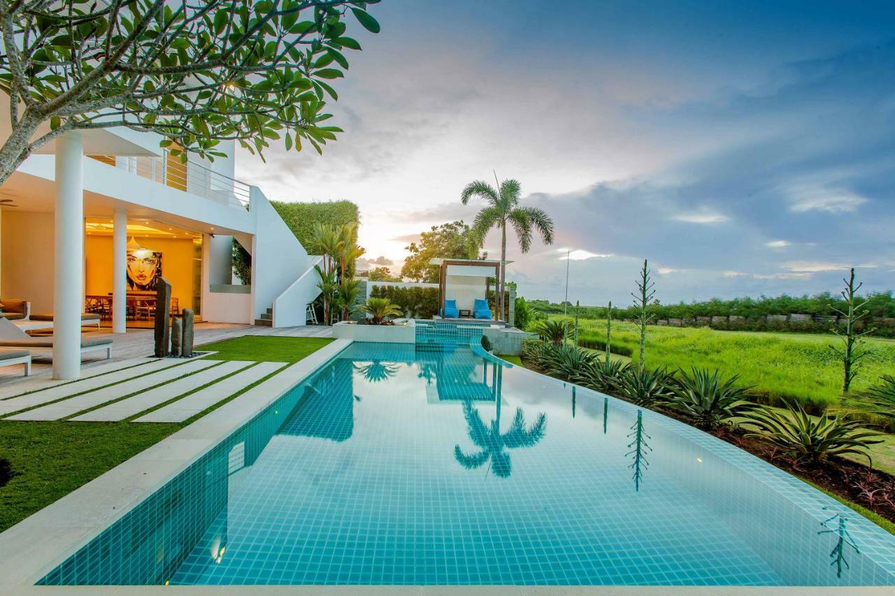 Phocea Golf View Villa By Premier Hospitality Asia Pecatu  Bagian luar foto